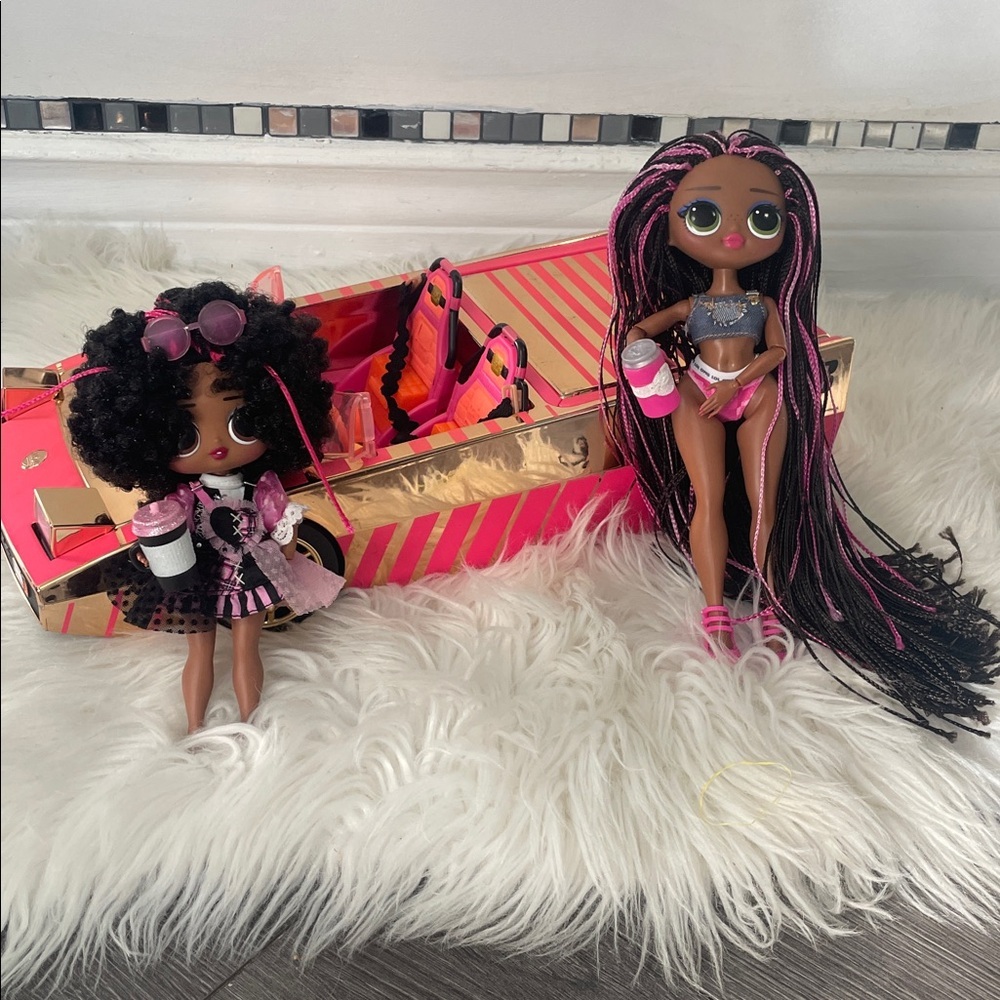 L.O.L doll Surprise Car-Pool Coupe & 2 lol dolls